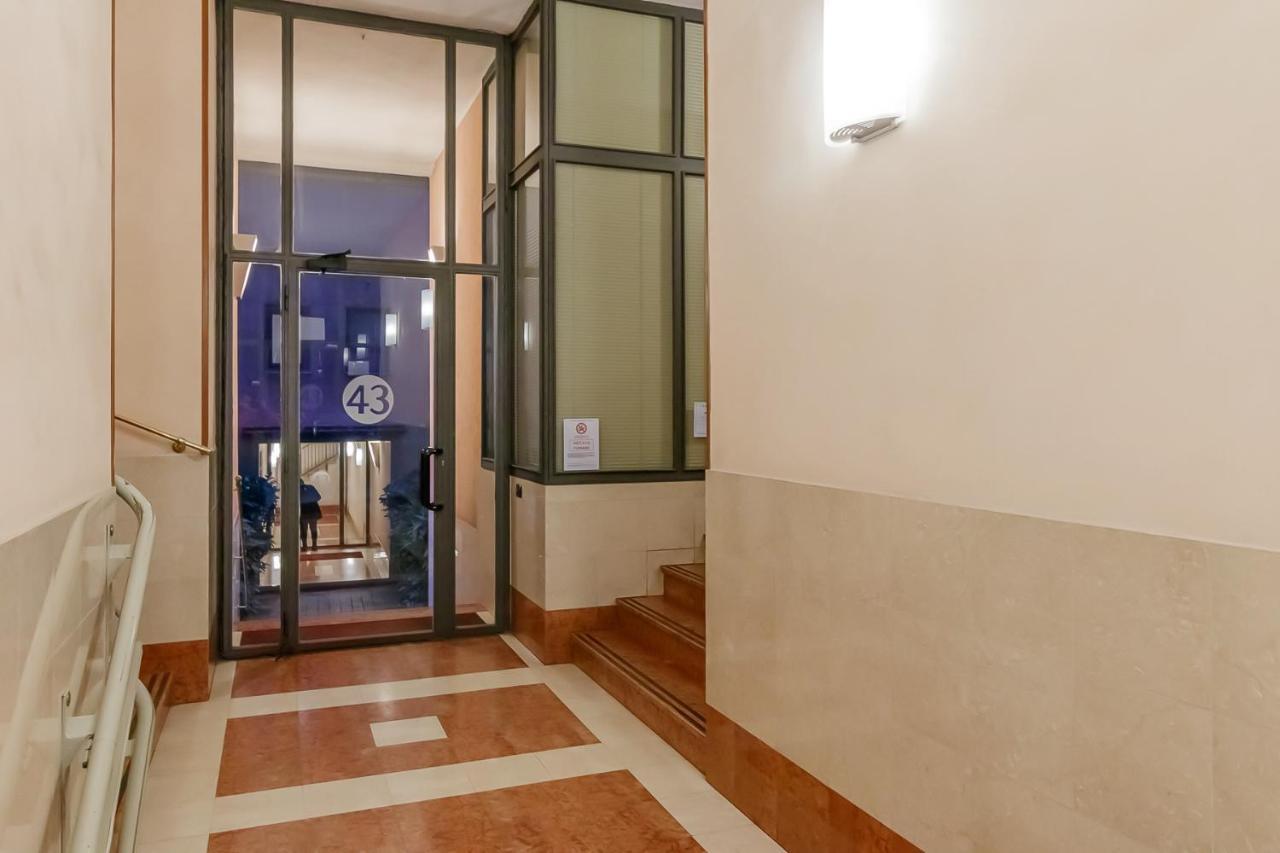 Joivy Sleek Flat With Balcony Near Mudec Museum And Navigli Area Leilighet Milano Eksteriør bilde